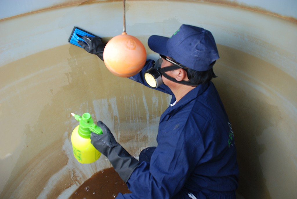 Water Tank cleaning service
